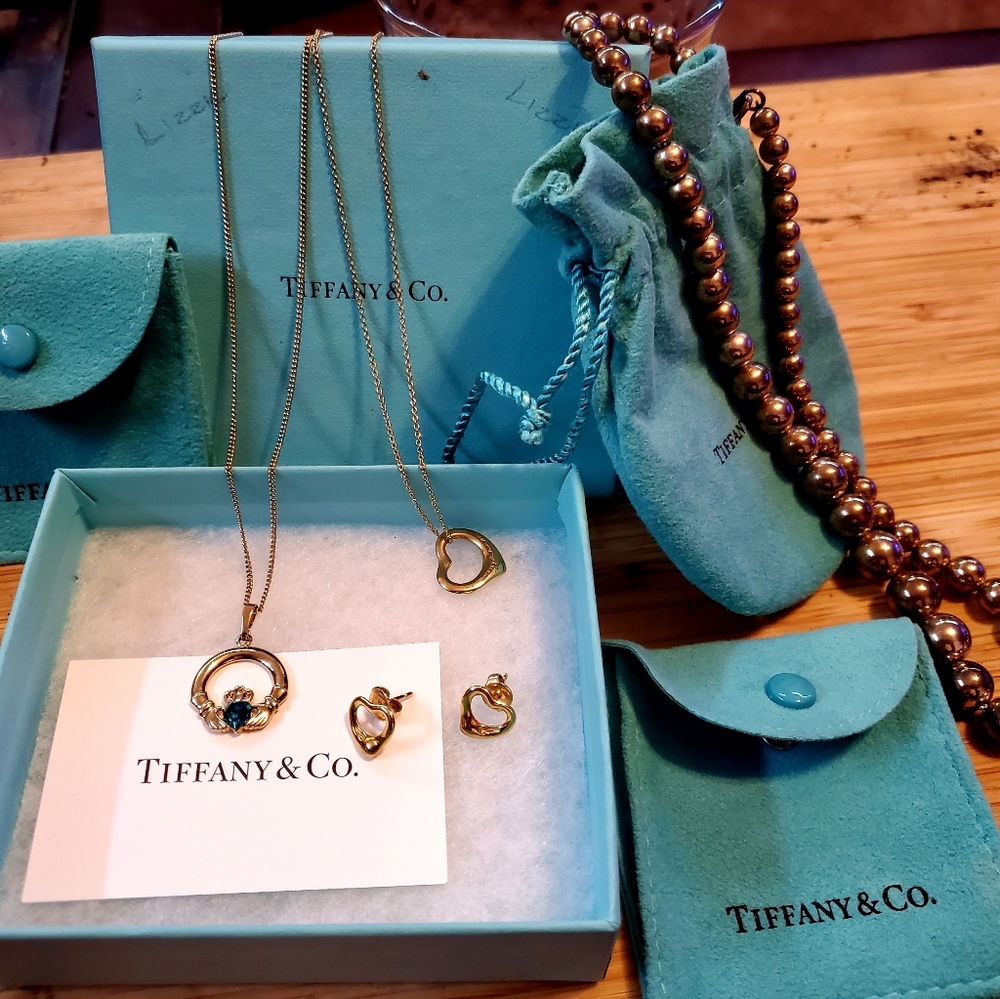 Tiffany and Co. Lot.including Elsa Peretti Set..Original Box & 3 Tiffany Pouches